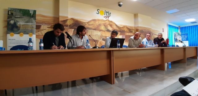 Agricultura aborda en una Jornada el crecimiento ecológico a través de la capitalización de invernaderos innovadores - 1, Foto 1