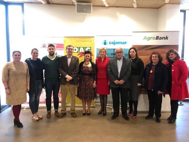 La Región de Murcia sigue superando la media nacional en mujeres que trabajan en entornos rurales - 1, Foto 1