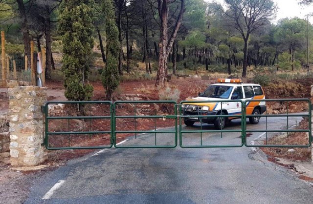 Se cortan los accesos a Sierra Espuña entre la casa forestal de Las Alquerías y el cruce de La Perdiz - 2, Foto 2