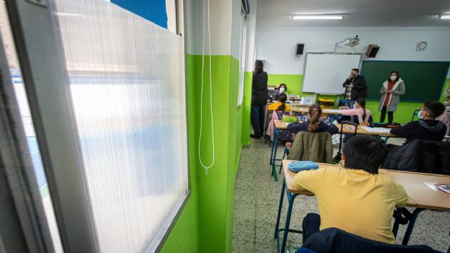 JEA solicita que las placas de policarbonato también se instalen en los institutos de Águilas - 1, Foto 1