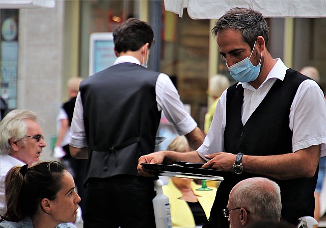 Adecco busca 100 trabajadores en España para un nuevo centro comercial en Andorra - 1, Foto 1