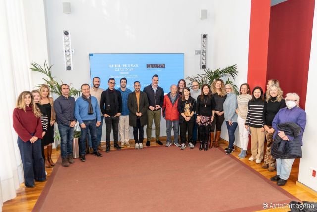 La narradora Elvira Navarro, el poeta Rafael Courtoisie y la periodista Diana Oliver, en la nueva programación de Leer, Pensar e Imaginar - 1, Foto 1