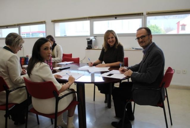 Colabora Mujer y el CTMármol de Cehegín firman un convenio de colaboración - 1, Foto 1