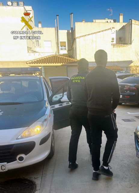 La Guardia Civil desmantela un fumadero de droga en Cehegín - 2, Foto 2