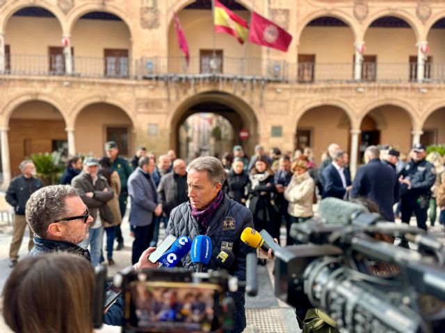Lorca muestra su solidaridad con las víctimas del accidente ferroviario de Adamuz - 2, Foto 2