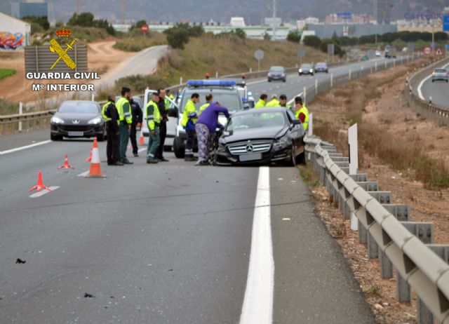 La Guardia Civil detiene a un conductor por circular varios kilómetros en sentido contrario - 4, Foto 4