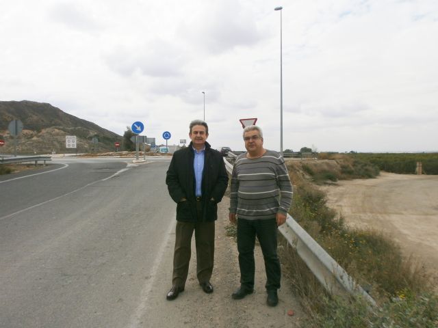 El director general de Carreteras visita con el alcalde pedáneo de Zeneta la carretera RM-F16 - 1, Foto 1