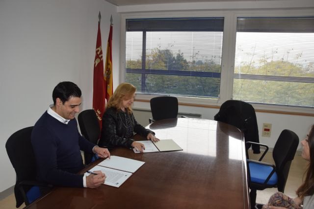 La Comunidad firma un convenio para ampliar la orientación a parados con trastorno de personalidad en Cartagena - 1, Foto 1