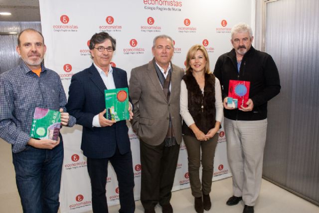 Un equipo del Colegio de Economistas gana el IV Campeonato de Golf organizado por el Colegio de Abogados de Murcia - 1, Foto 1