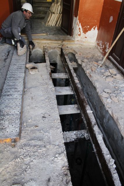 Comienzan las obras de rehabilitación de la cubierta y entrada del Edificio Azul - 3, Foto 3