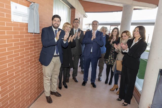 López Miras: Mejorar la atención a quienes sufren problemas de salud mental es prioritario para este gobierno centrado en las personas - 1, Foto 1
