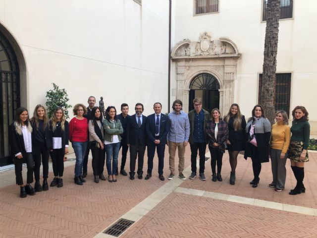 Los universitarios argentinos de origen murciano beneficiarios del Programa Golondrina se incorporan a las aulas - 1, Foto 1