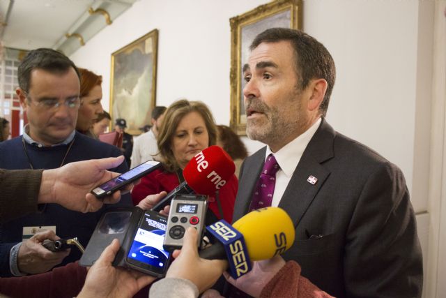 MC reclama a San Esteban que facilite la contratación en Corvera de los despedidos de Sabic - 1, Foto 1