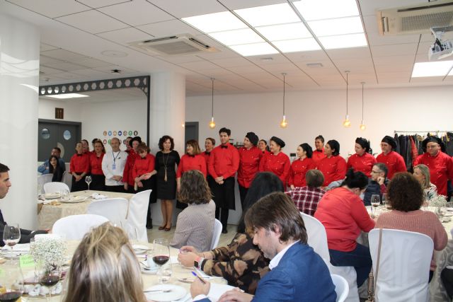 Alumnos de la Escuela de Hostelería Murcia Emplea mostrarán sus habilidades a empresas murcianas con distintivo SICTED - 2, Foto 2