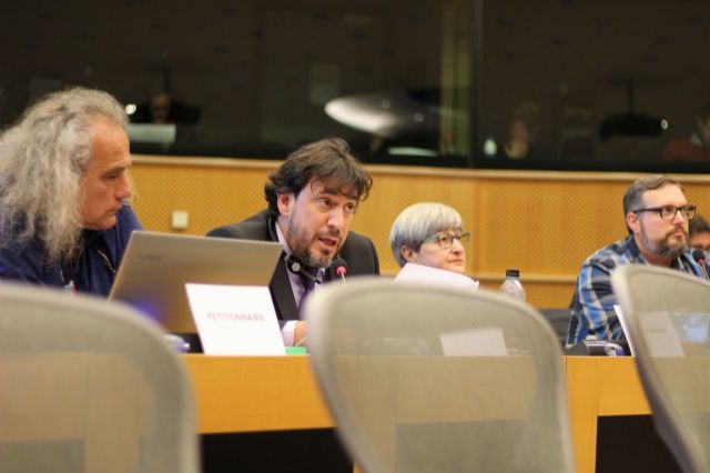 Eduardo Salazar exponiendo el grave problema del Mar Menor ante la Comisión de Peticiones, Foto 3