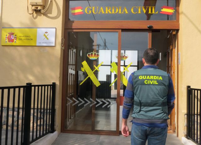 La Guardia Civil detiene a los dos presuntos autores de un cuantioso robo en una vivienda de Totana - 1, Foto 1