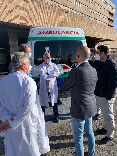 Hospital de Albacete recibe un sano reconocimiento del SCRATS por la labor de sus sanitarios ante la pandemia - 1, Foto 1