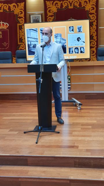 Antonio Muñoz Molina, Juan Gómez-Jurado, Julia Navarro, Elvira Lindo y Elísabet Benavent participan en el programa del Ciclo online Escritores en su tinta 2021 de Molina de Segura - 2, Foto 2