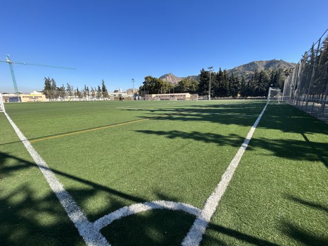 La Concejalía de Deportes destina más de 360.000 euros a renovar el campo de fútbol de Beniaján - 1, Foto 1
