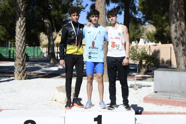 Cinco medallas para los atletas del Club Atletismo Alhama en el Regional Sub16, Foto 2
