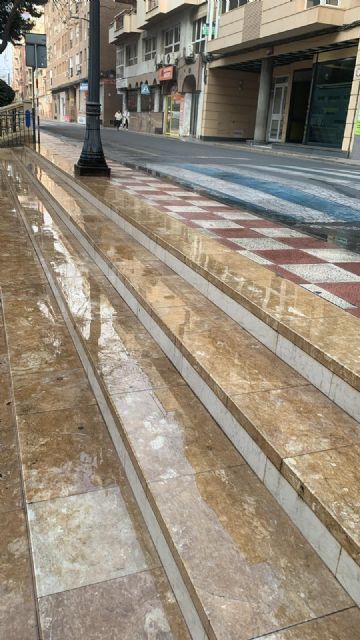 Servicios comienza una actuación especial para la limpieza de calles y contenedores - 3, Foto 3