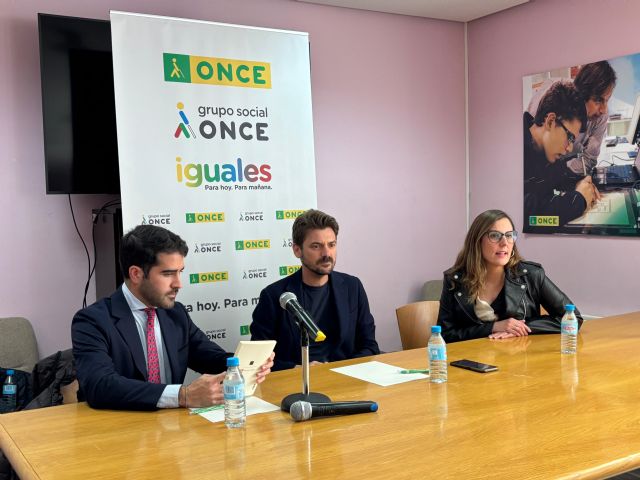 El Museo Ramón Gaya acerca la obra del artista a personas con discapacidad visual a través del Braille y el audiolibro - 2, Foto 2