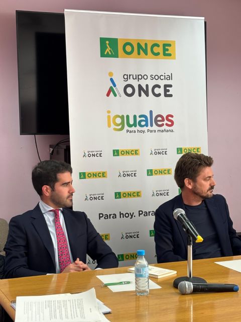 El Museo Ramón Gaya acerca la obra del artista a personas con discapacidad visual a través del Braille y el audiolibro - 3, Foto 3