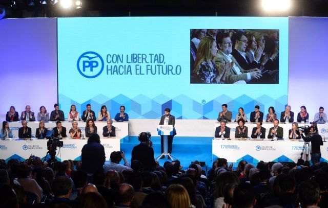 López Miras, reelegido presidente del PP de la Región de Murcia - 3, Foto 3