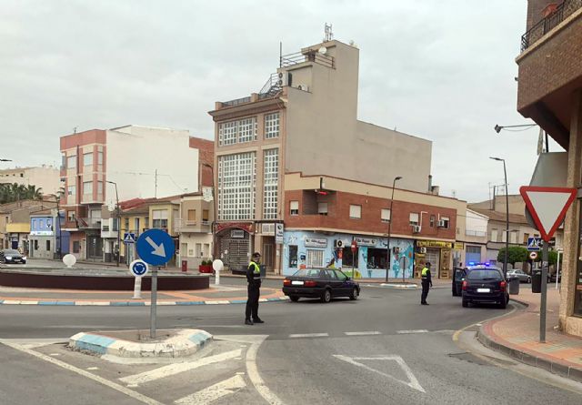 Las fuerzas del orden imponen más de 30 denuncias por infringir el confinamiento en casa - 3, Foto 3