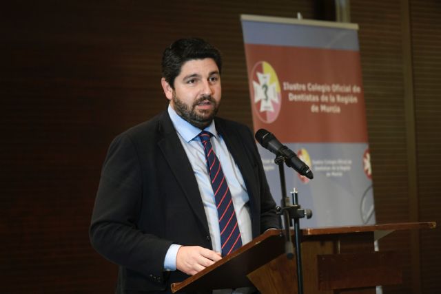 López Miras resalta la labor de los odontólogos durante los actos por la festividad de su patrona - 1, Foto 1