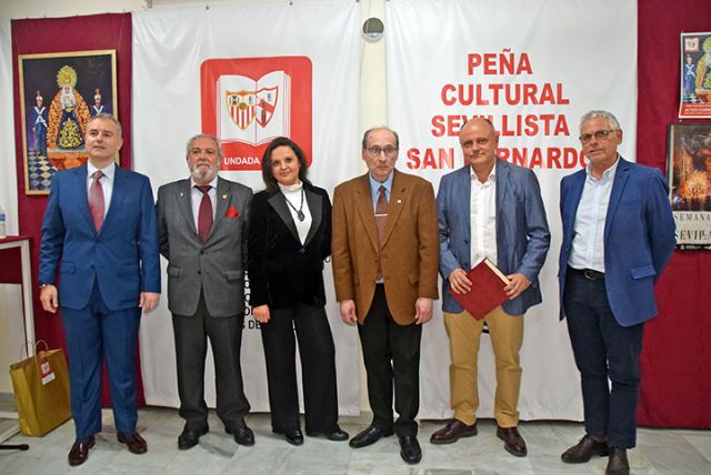 En la Peña Cultural Sevillista San Bernardo se ha celebrado la Exaltación de la Semana Santa por el escritor Paco Pérez Estepa - 4, Foto 4