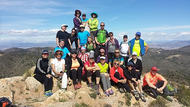 El Club Senderista de Totana organizó una ruta a la Sierra de Almenara para ascender a la cima del Talayón, Foto 1