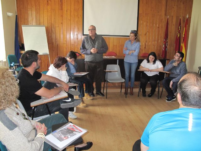 Servicios Sociales inaugura dos talleres para potenciar el crecimiento personal - 3, Foto 3