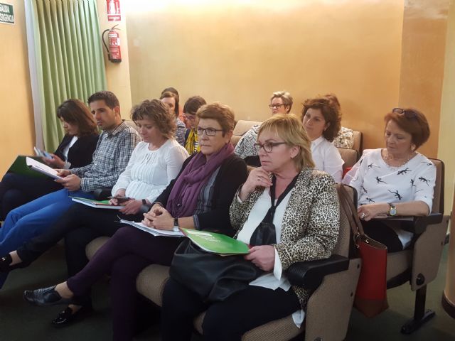 Francisco Calderón participa en la constitución de la Comisión de Asuntos Sociales de la FMRM - 3, Foto 3