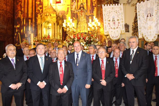 Pedro Antonio Sánchez asiste en Moratalla a la procesión de Jesucristo Aparecido - 1, Foto 1