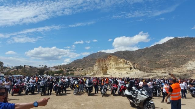 La Ruta Mototuristica por la Vida reúne a más de 4.000 motoristas y 30.000 seguidores en la Región, Foto 1