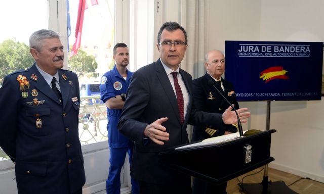 El Ayuntamiento y la Base Aérea de Alcantarilla convocan a los murcianos a una multitudinaria Jura Civil de Bandera - 3, Foto 3