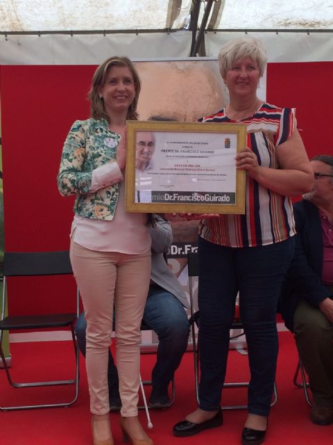 Las asociaciones y federación de enfermedades raras, la administrativa Mari Carmen Garres y el médico Luis Alberto Ceruto reciben el VIII Premio Doctor Francisco Guirado 2018, otorgado por el Ayuntamiento de Molina de Segura - 3, Foto 3