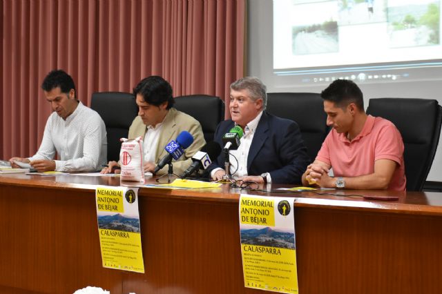 XV Media Maratón de Montaña y 10,5km. Memorial Antonio de Béjar” - 1, Foto 1