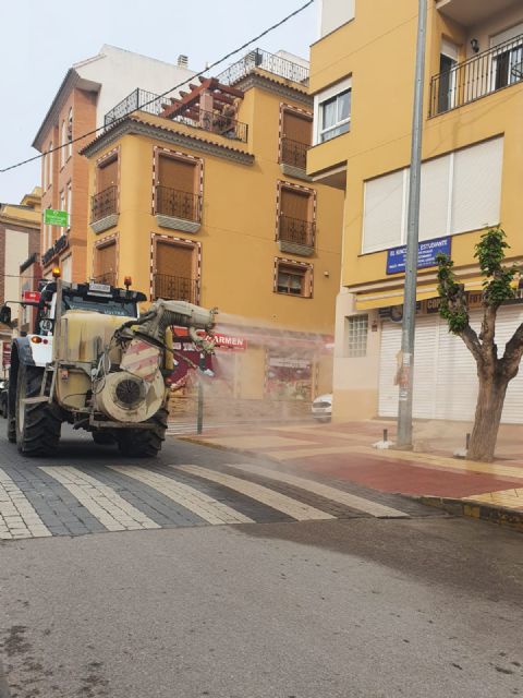 El Ayuntamiento de Puerto Lumbreras intensifica las tareas de limpieza y desinfección contra el Covid-19 - 2, Foto 2