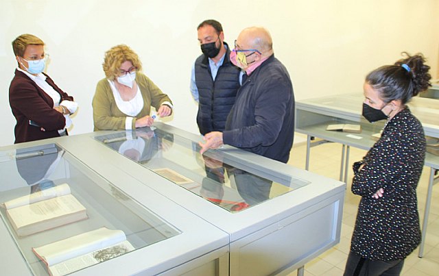 Libros de los siglos XVIII y XIX, inclusive un manual de exorcismos, a los que merece la pena volver - 1, Foto 1