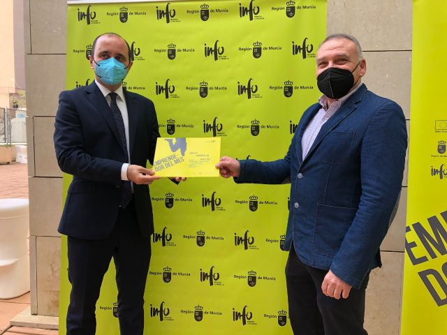 Tres empresas dedicadas a gestión sanitaria, robótica y biodiversidad logran el premio Emprendedor del Mes - 1, Foto 1