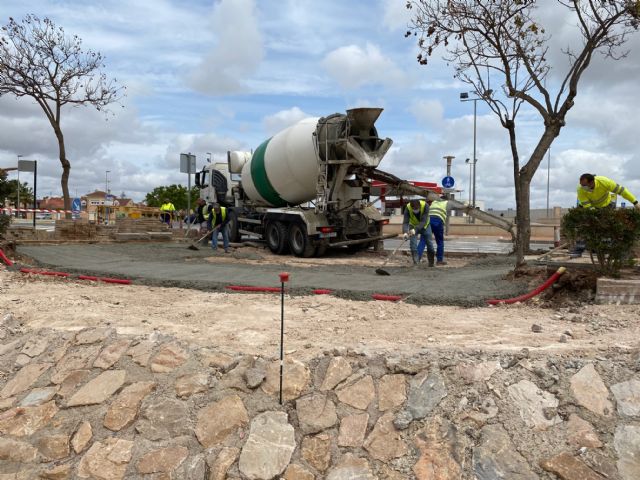 Obras de canalización de aguas pluviales mediante realización de vados en varios puntos de los cascos urbanos del municipio - 4, Foto 4