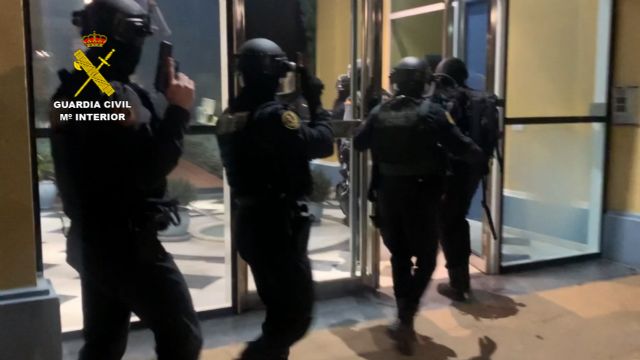 La Guardia Civil desarticula una importante red que suministraba grandes cantidades de hachís a otros grupos criminales - 5, Foto 5