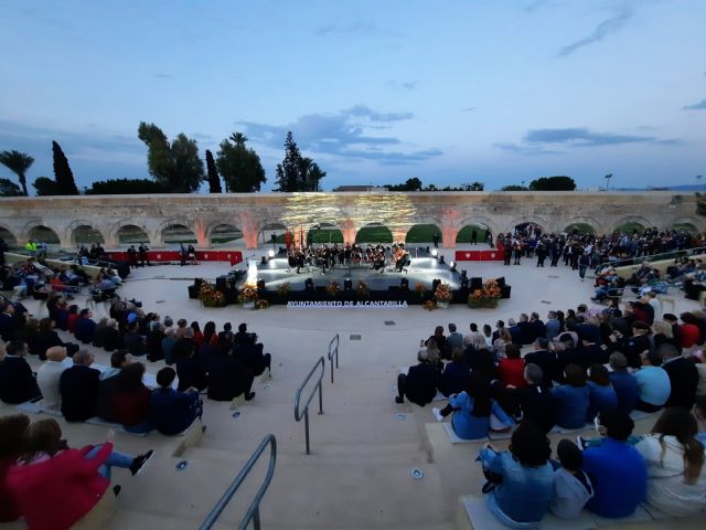 Más de 2.000 personas asisten a la ceremonia inaugural del Parque del Acueducto - 2, Foto 2