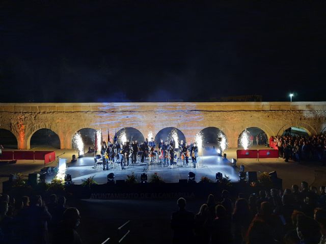 Más de 2.000 personas asisten a la ceremonia inaugural del Parque del Acueducto - 3, Foto 3