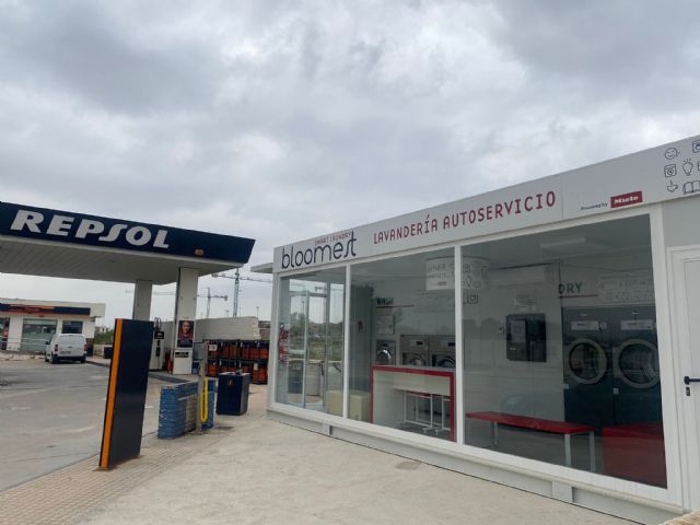 Miele abre una lavandería autoservicio en la estación de servicio ES Garceran-Guadalupe - 1, Foto 1