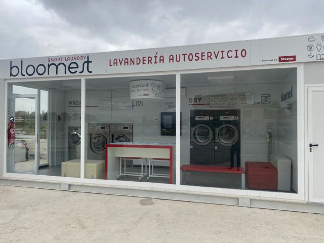 Miele abre una lavandería autoservicio en la estación de servicio ES Garceran-Guadalupe - 2, Foto 2