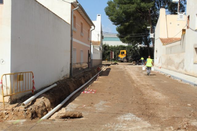 Avanzan las obras de renovación de infraestructuras de las calles Paraíso y travesías de los Cipreses y Rosales - 2, Foto 2