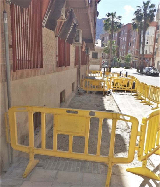 Continúan las obras de mantenimiento en aceras - 1, Foto 1